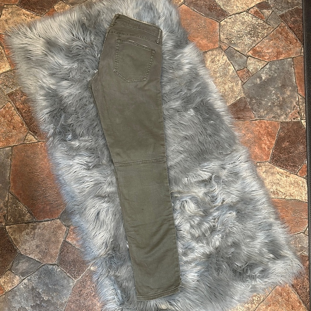 Gap skinny jeans size 27